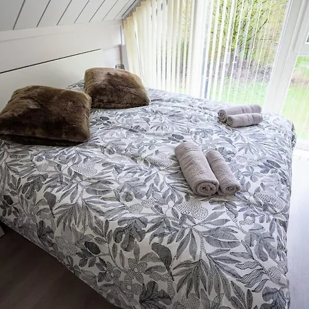 De La Clairiere At De L'eau D'heure Holiday home Froidchapelle